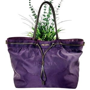 💜Stunning Prada Nylon Tessuto Tote in Purple EUC